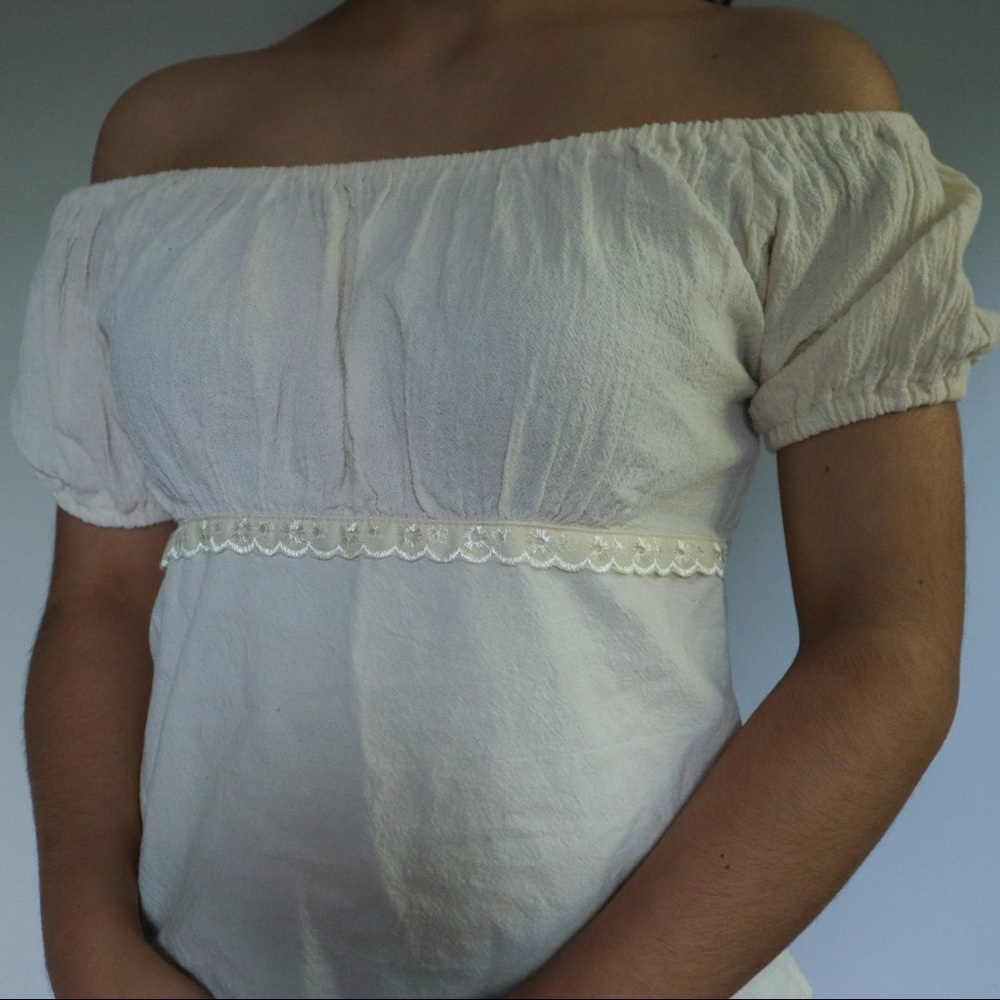Vintage Puff Sleeve Top